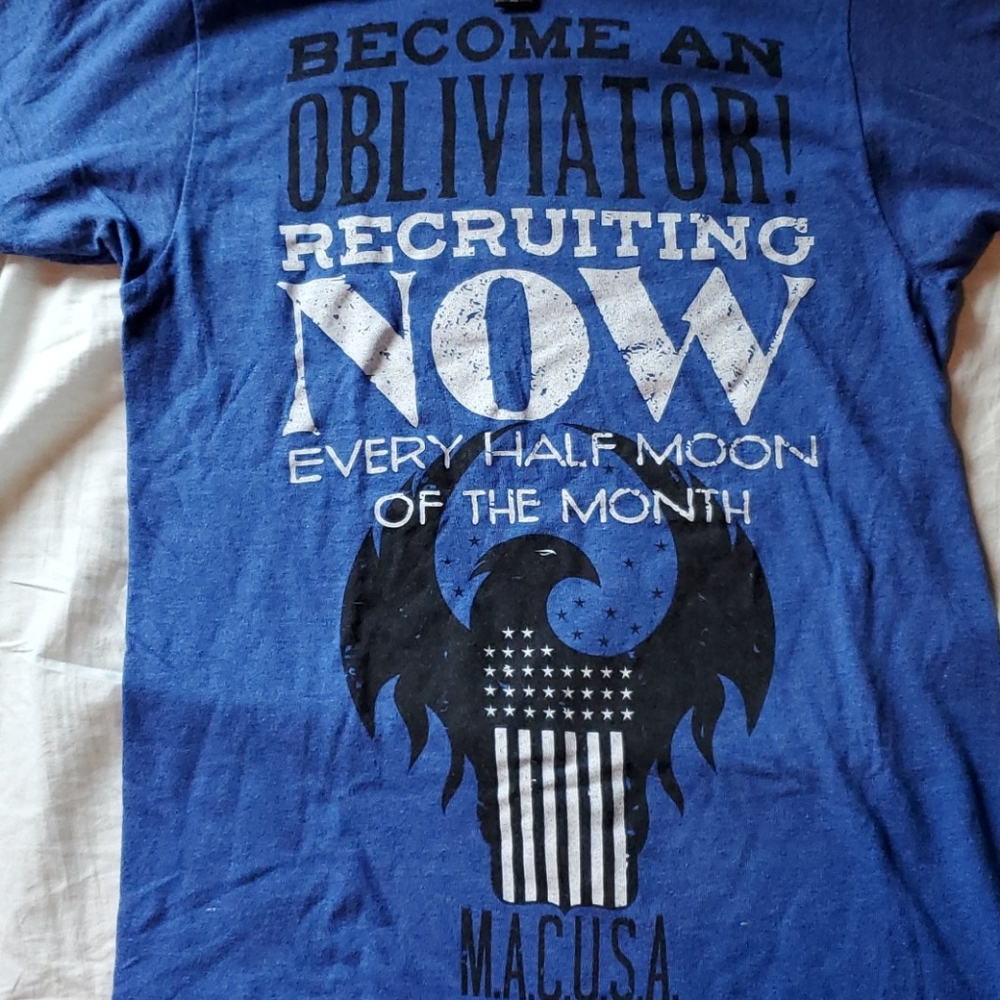Fantastic Beasts MACUSA Tee Size XS